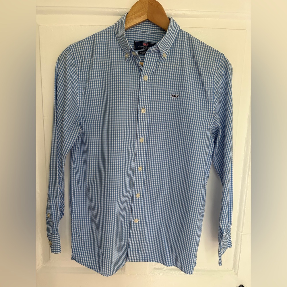 Vineyard Vines Boys button down Whale shirt size M